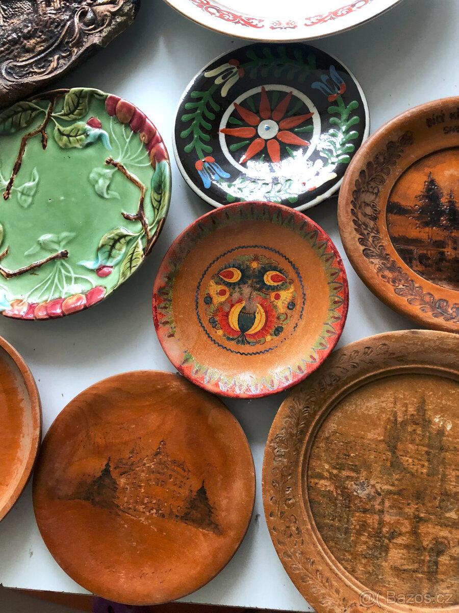 Staré talíře na zeď - 5