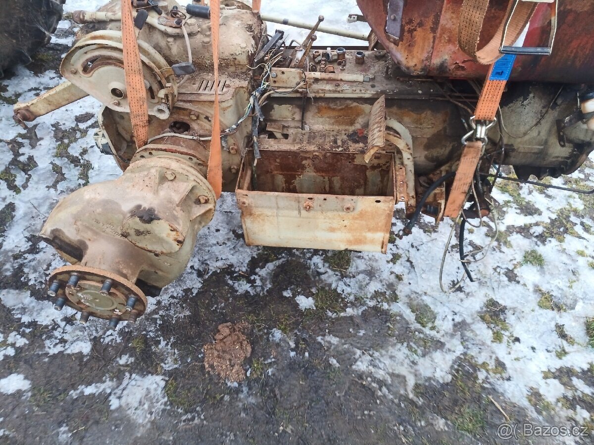 Podvozek Zetor 6711 - 5