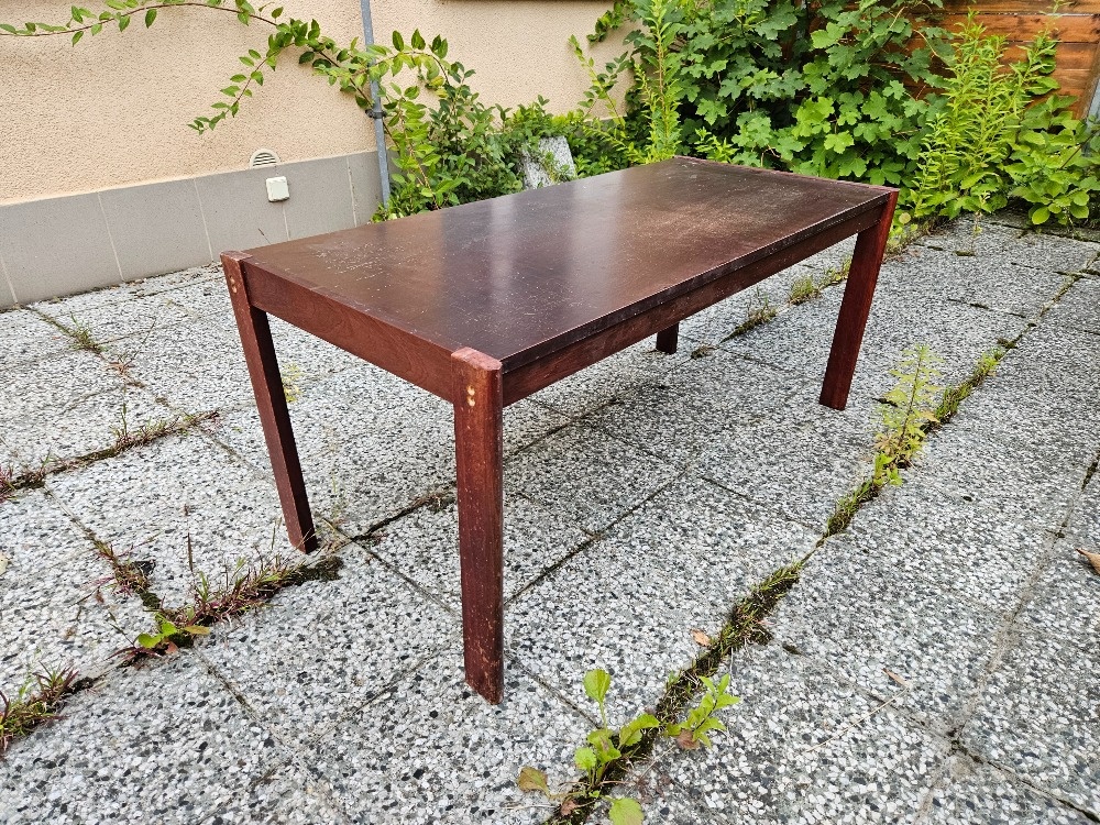 Dřevěný konferenční stolek - 5