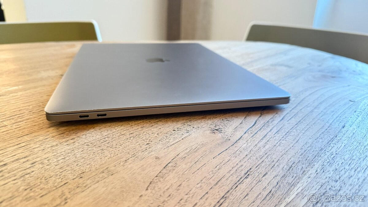 MacBook Pro 16” (2019) - 5