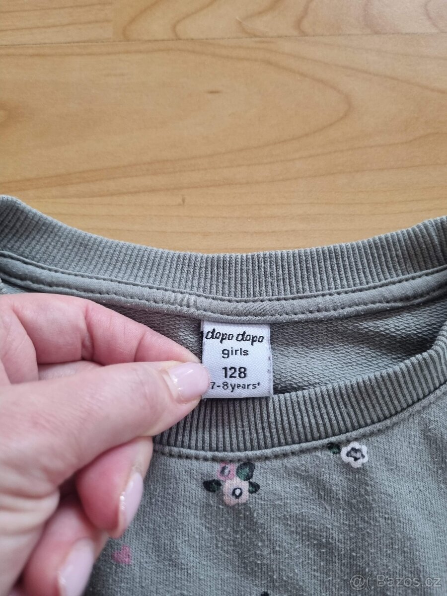 Holčičí set - vel. 128 - 5