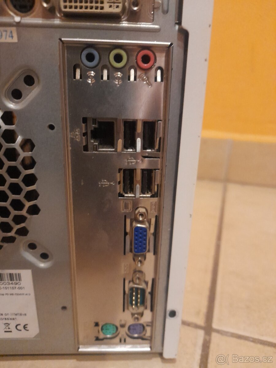 Počítač Fujitsu- Siemens - 5