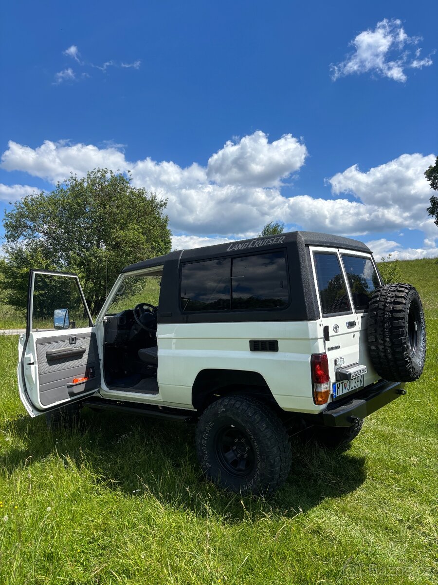 Toyota Land Cruiser 73 3,0TD
