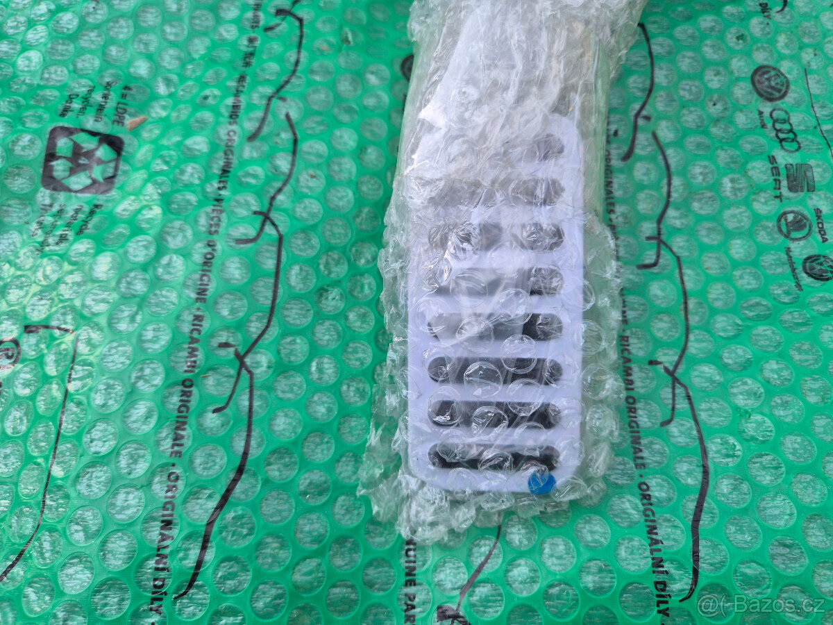 sada sportovních nerez pedálů Hyundai Kona s automatickou př - 5