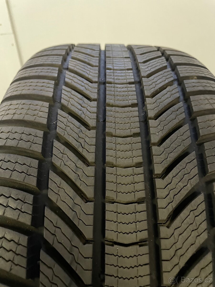 Orig zimni Volvo V90 S90 II r19 255/40/19 98% - 5