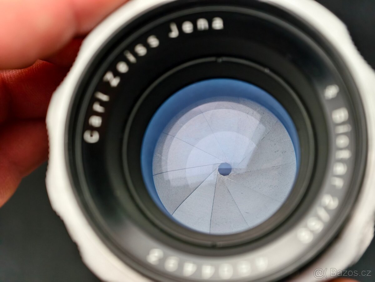 Carl Zeiss BIOTAR 58mm f2 M42 swirl bokeh - 5