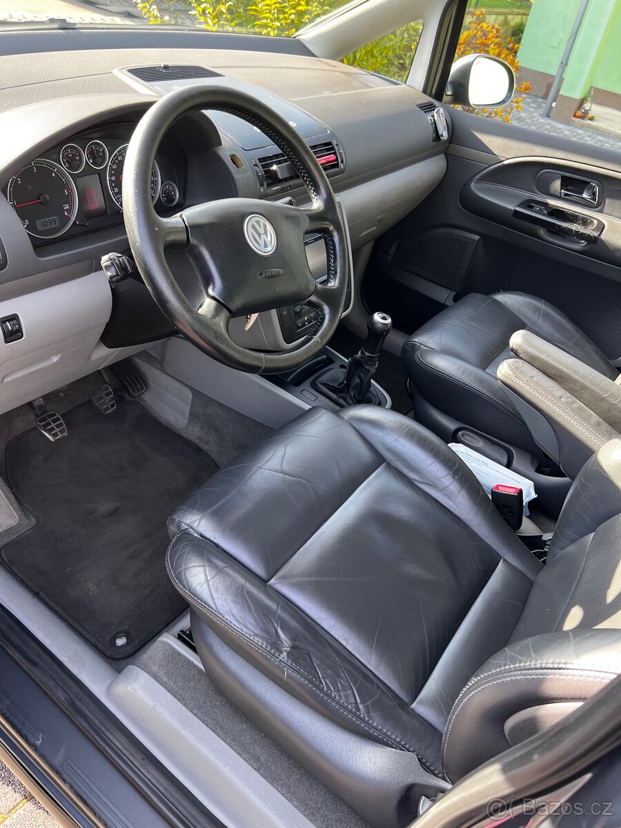 Volkswagen Sharan 1,9 tdi 85 kW 4motion - 5