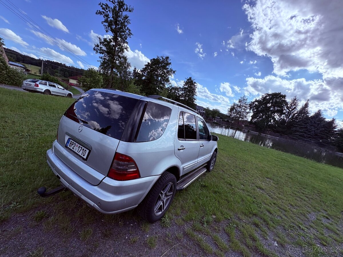 Mercedes Benz ML - 5
