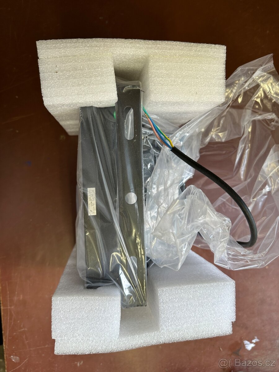 LED reflektor MCOB, 50W denní bílá TOP STAV - 5