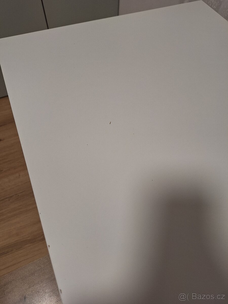 IKEA MICKE psací stůl 73x50 bílý - 5