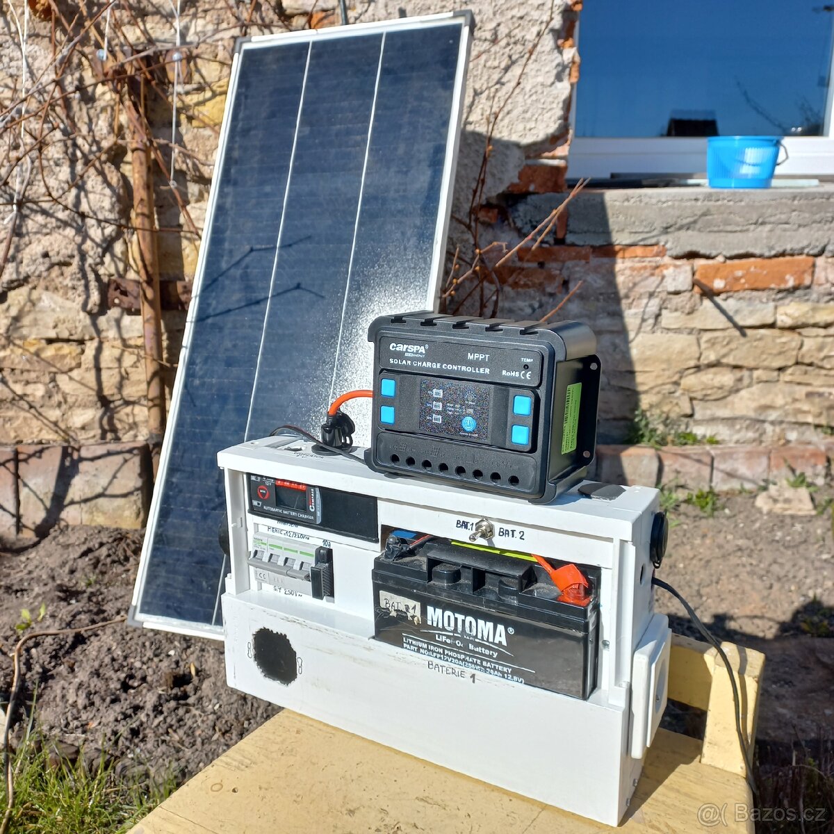 Fotovoltaická nabíječka 12V - 5