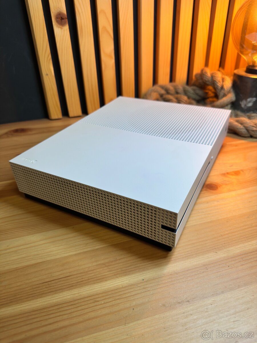 Microsoft XBOX One S 1TB - 5