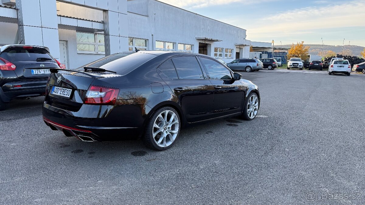 Octavia III rs 400hp nová STK - 5
