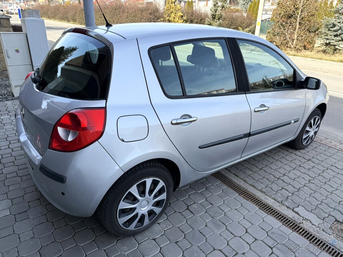 Renault Clio 1.2 - 5