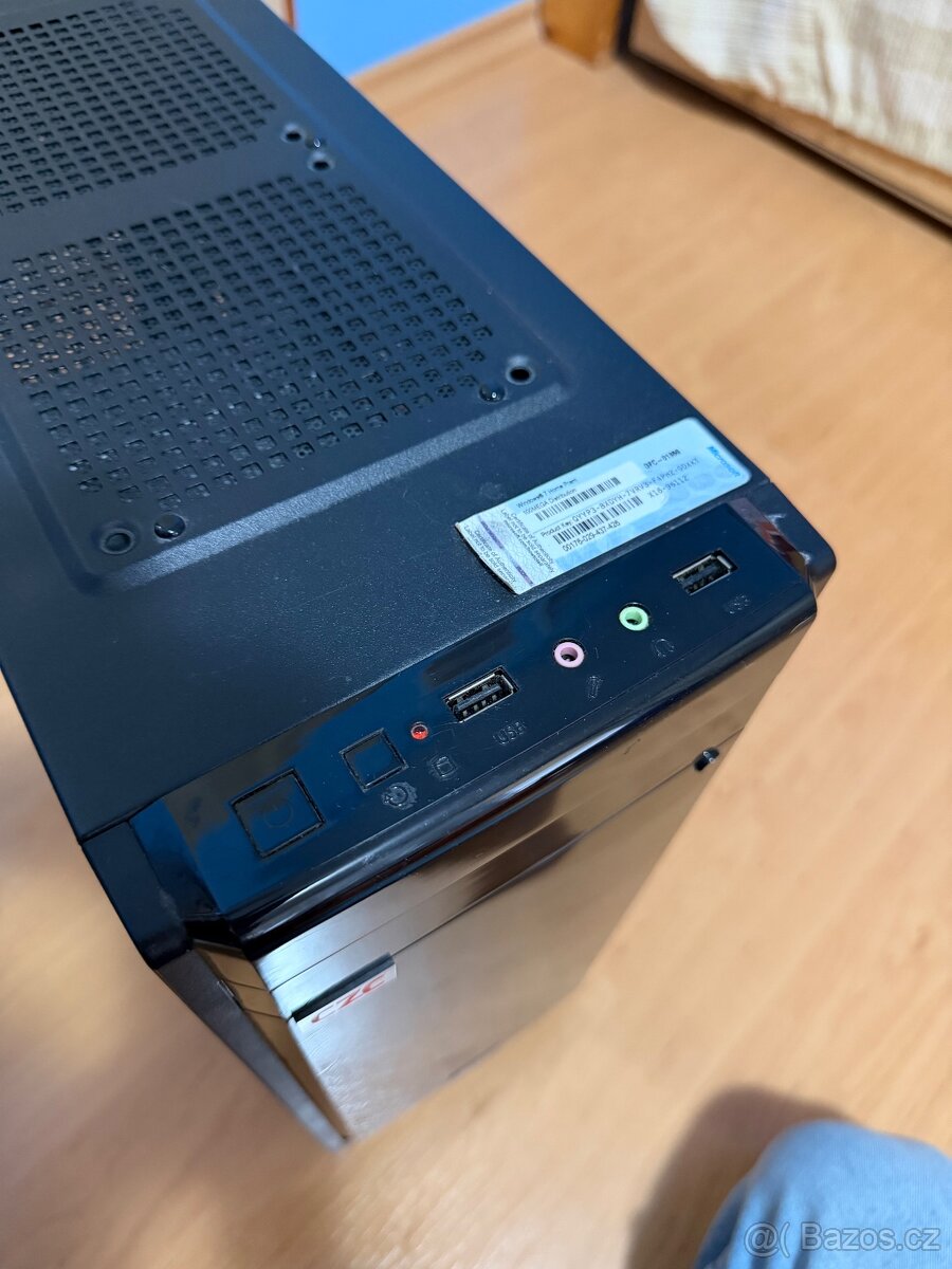 Stolní počítač CZC - 5