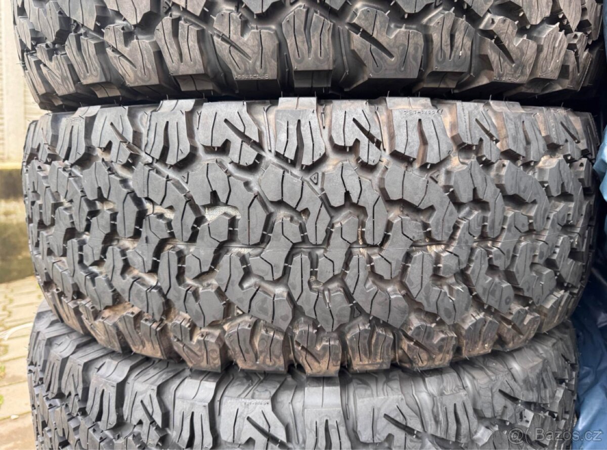 Pneu BFGOODRICH 285/75 R 16 ALL-TERRAIN T/A KO2 116/113R