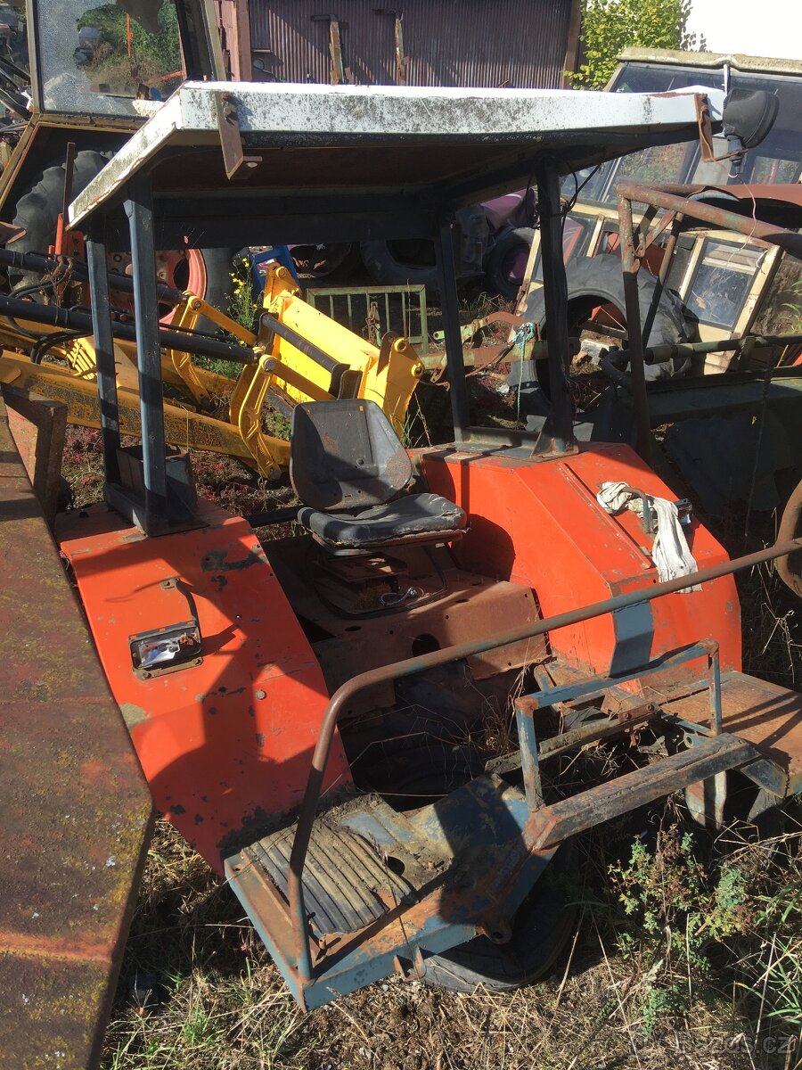 Kabrio nástavba Zetor včetně bezpečnostního rámu 4 kusy - 5