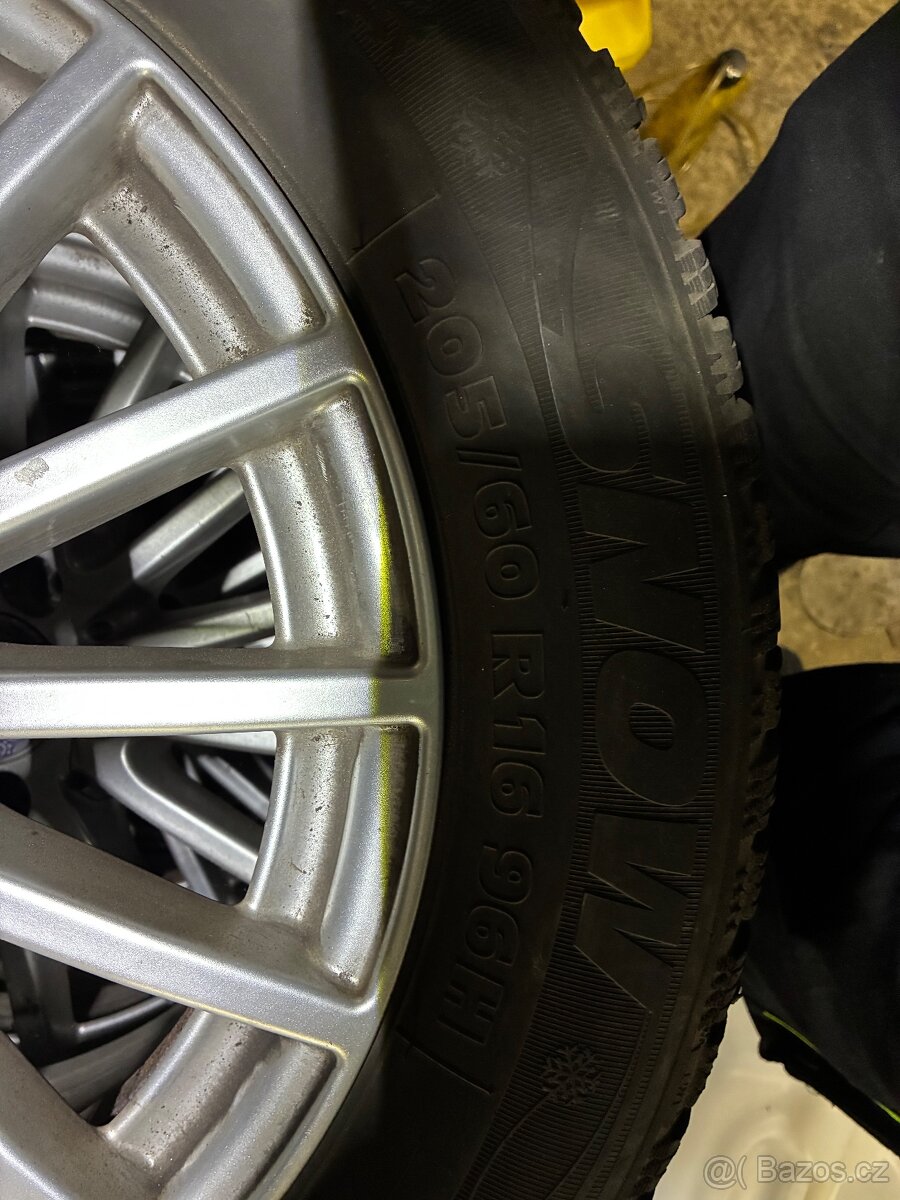 Sada Alu kol orig. Mercedes 205/60R16 zimní - 5