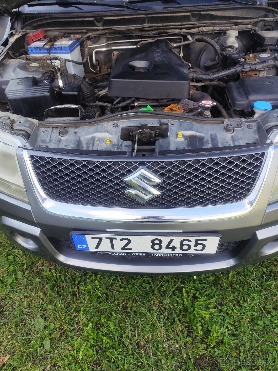 Suzuki grand Vitara 2l. Benzín 103kw 2006 - 5