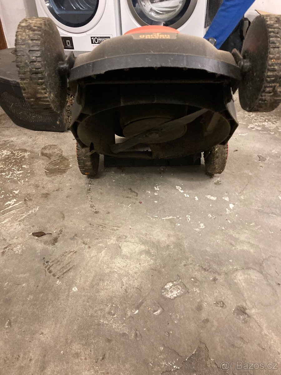 Elektrická sekačka na trávu - 5