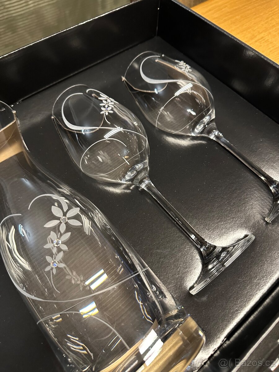 Celebration Swarovski - Set sklenic s karafou - 5