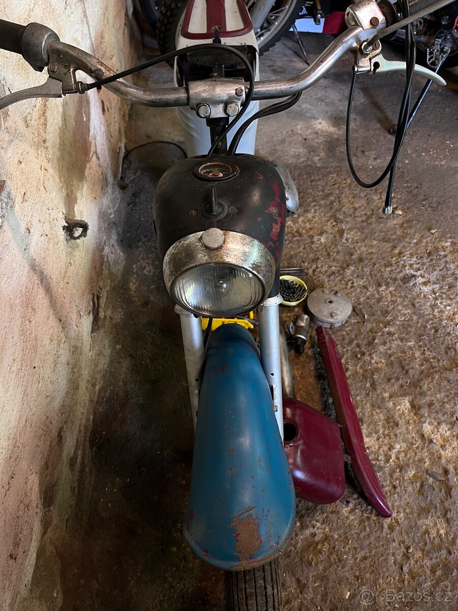 Jawa 555 - 5