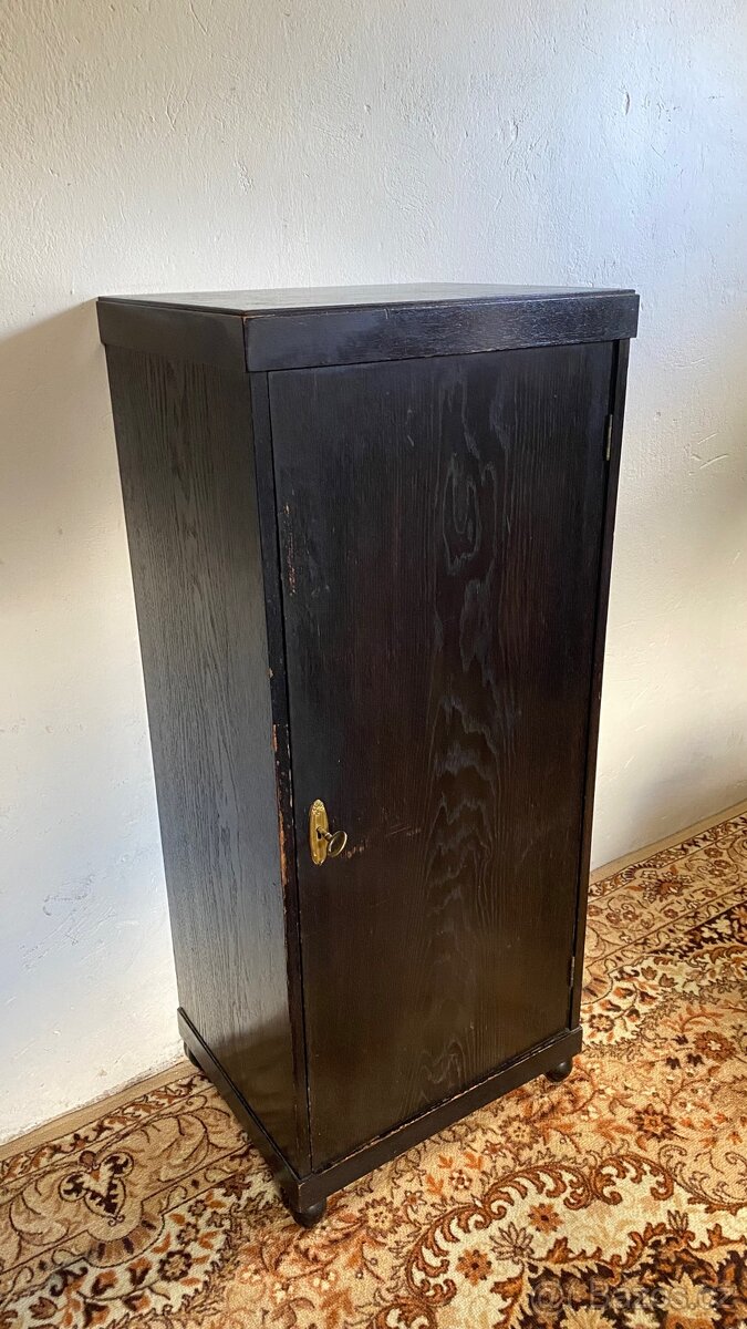 Malá skříňka - 5