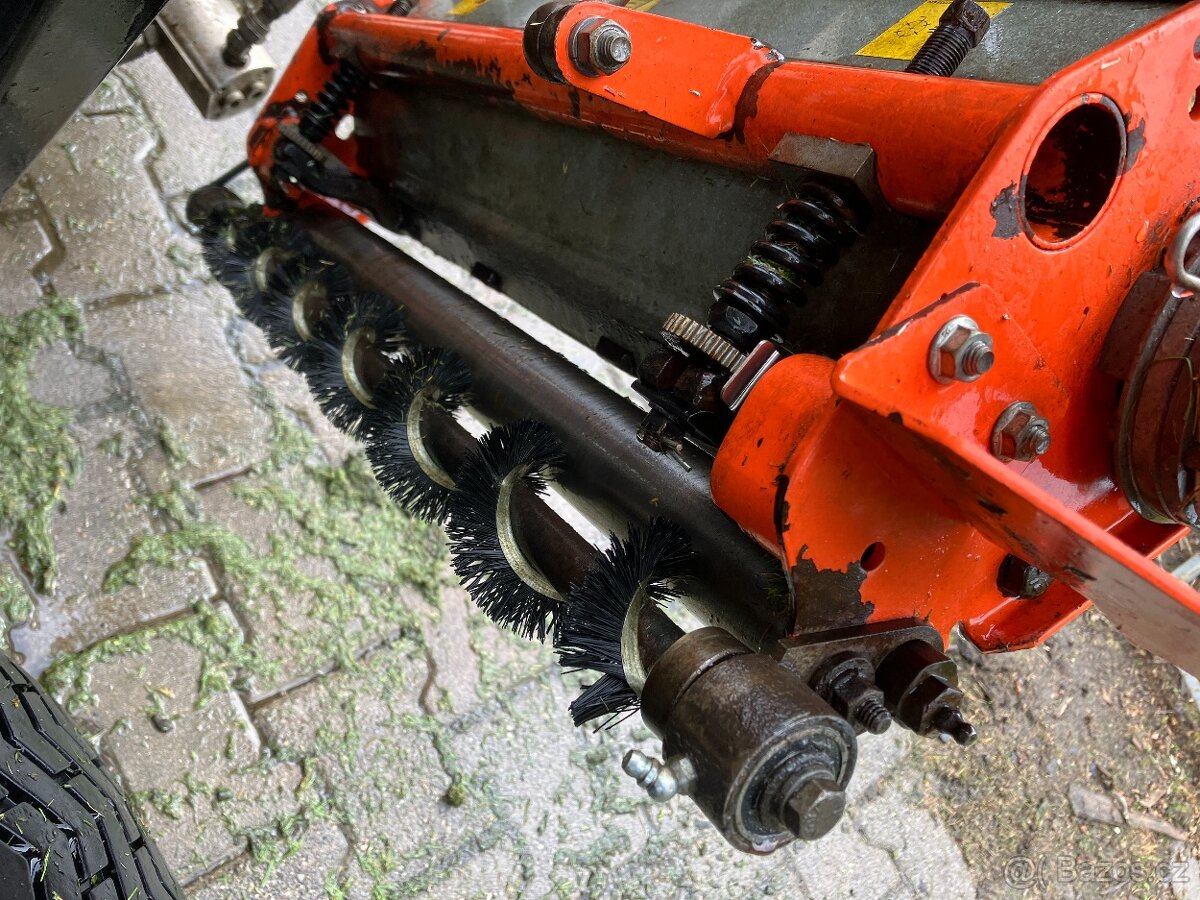 Jacobsen LF550 4WD - 5