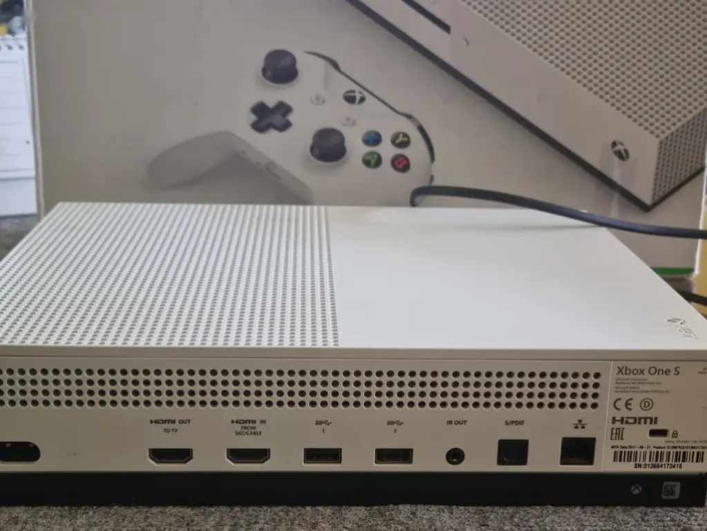 Xbox One S 500Gb - 5