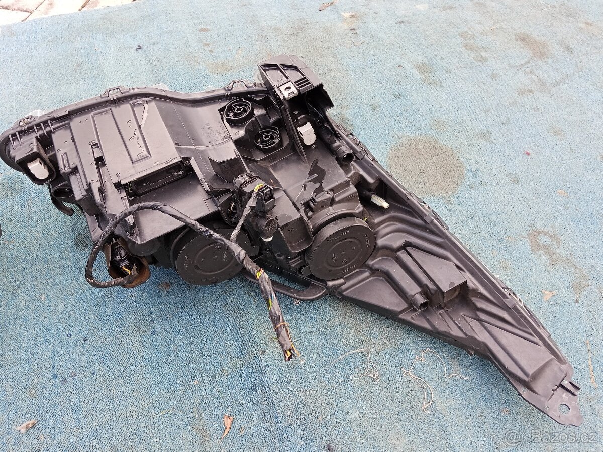 Světlo Peugeot 5008 - 5