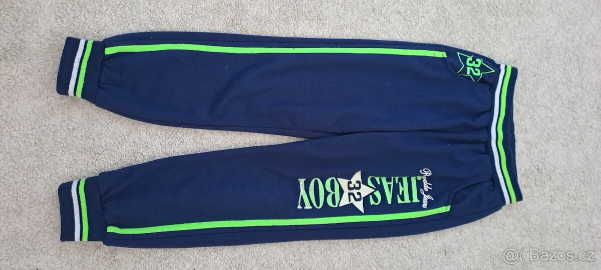 4x tepláky vel. 134 - 5