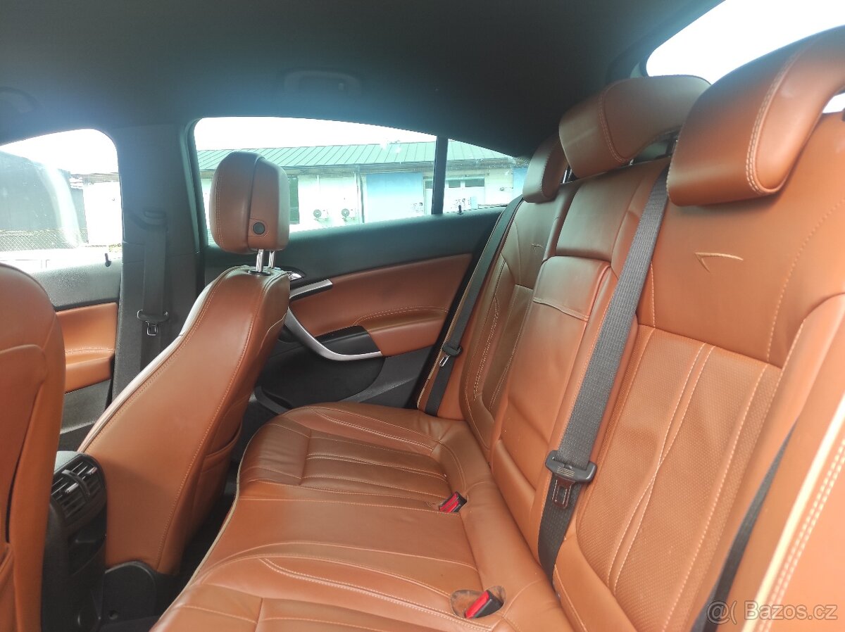 Interiér Individual Opel Insignia 4x4 - 5