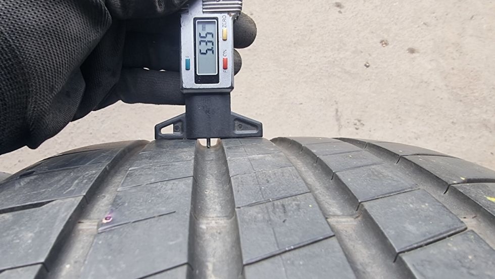 Letní pneu 235/35/19 Bridgestone - 5