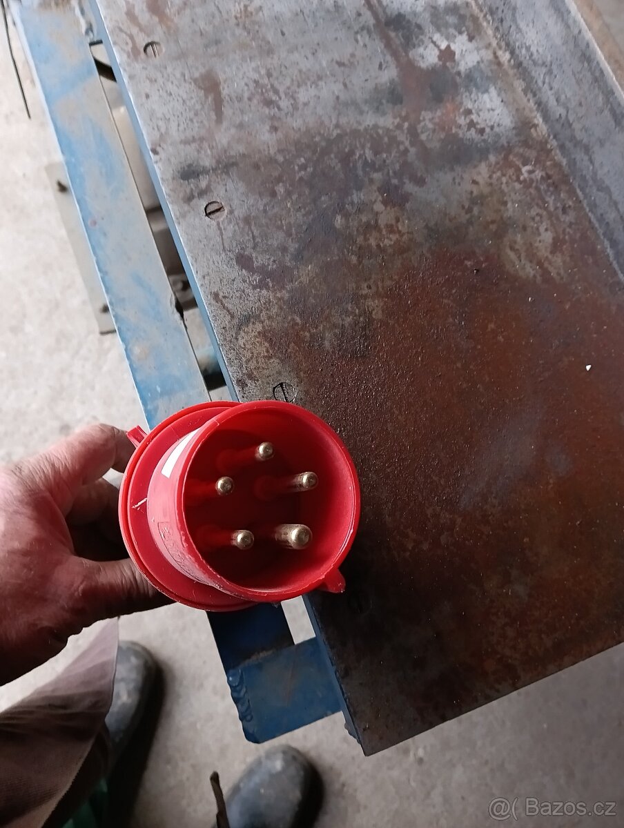 Hoblovka, srovnávačka - 5