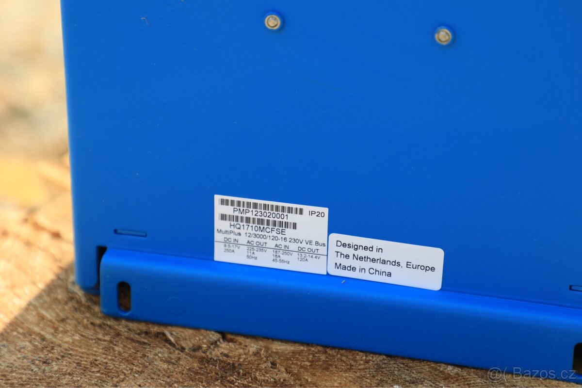 Victron Energy MultiPlus 12V/3000VA/120A-16A měnič - 5