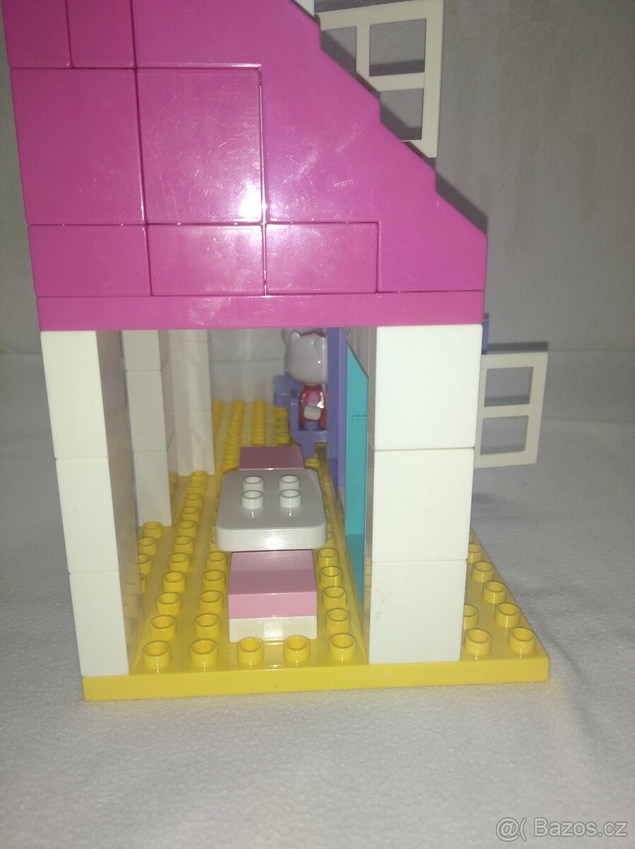 Hello Kitty domeček se zahrádkou, stavebnice UNICO Plus - 5