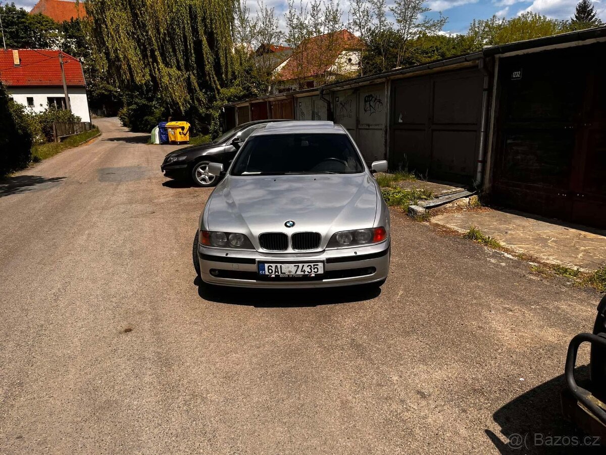 BMW e39 523i - 5