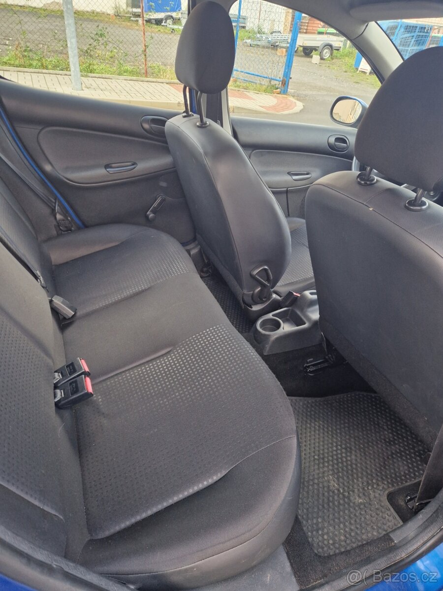 Peugeot 206+ - 5