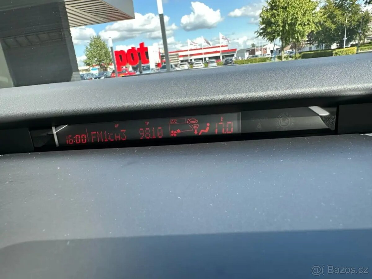 PRODÁM UNIKÁTNÍ SUV MAZDA CX-7 - 5