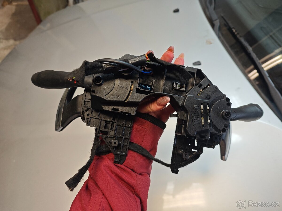 Páčky pod volantem Citroen C4 Picasso - 5