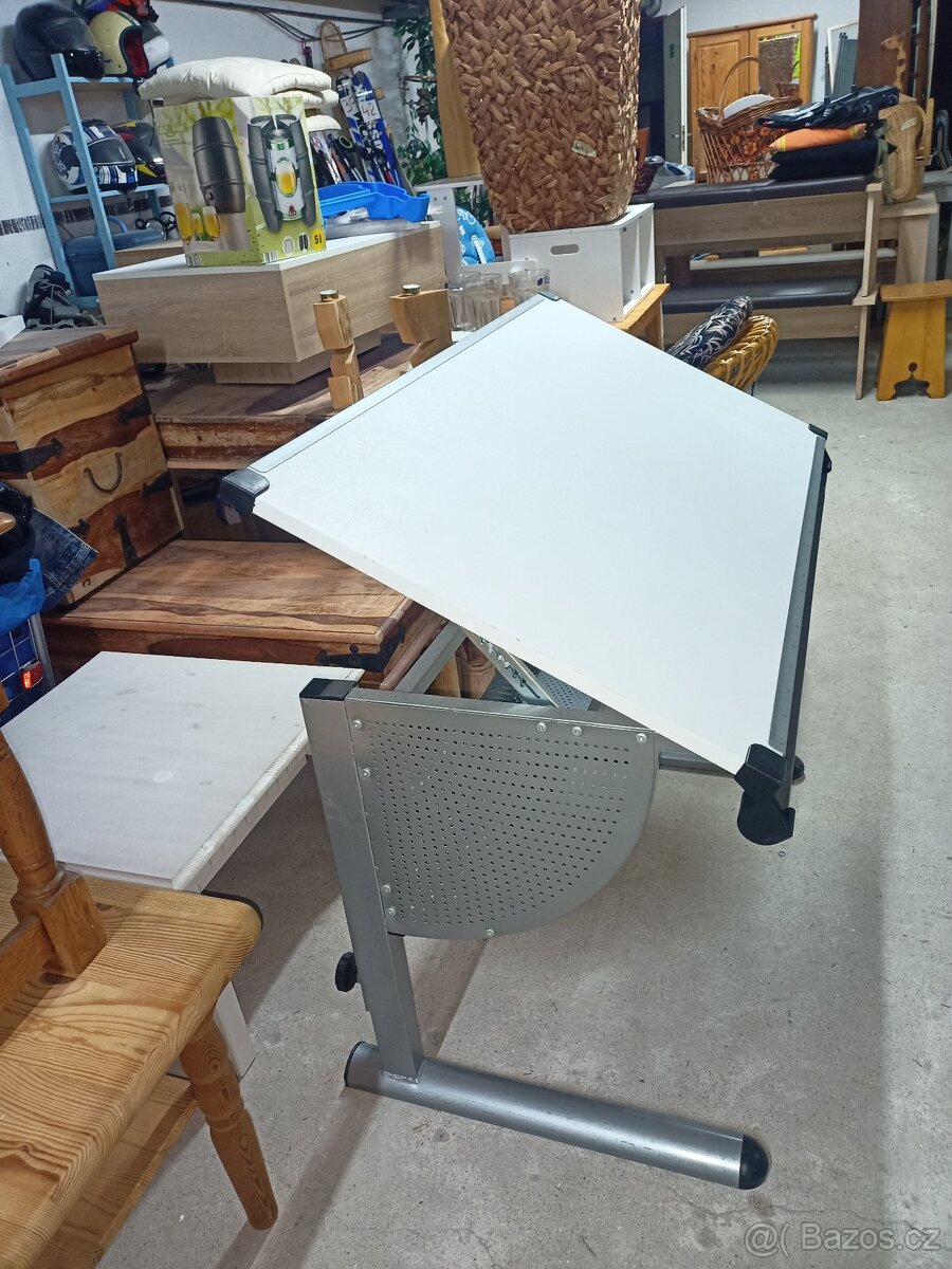 Prodám hezký psací polohovací stůl - 5