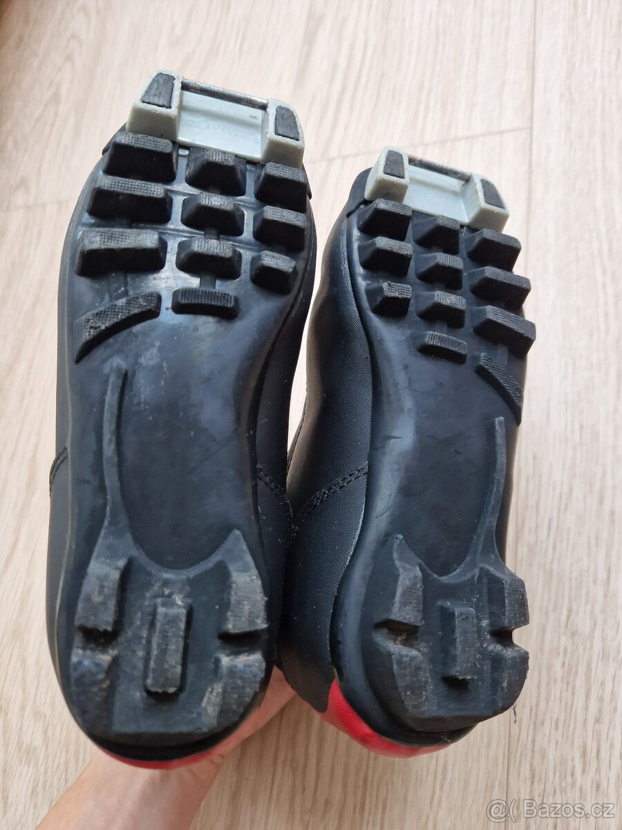 Boty na běžky zn.Alpina vel.34 - 5