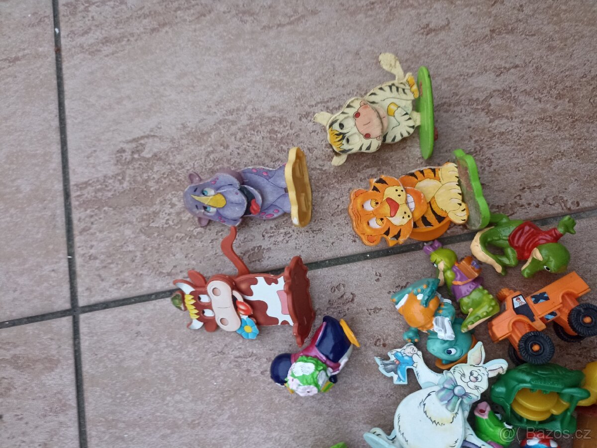 Kinder figurky postavičky hračky sada - 5