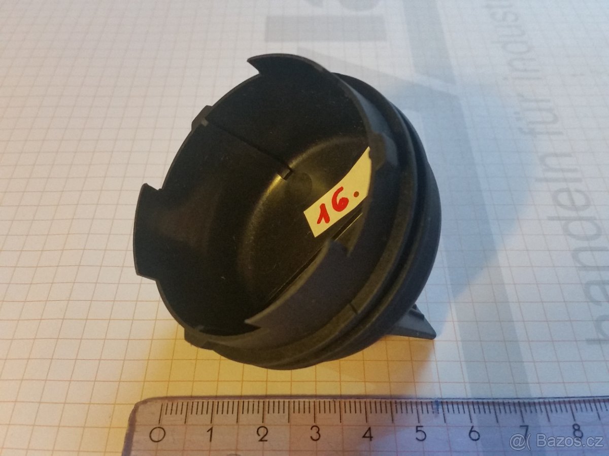 zadní kryt světlometu 4 - 5