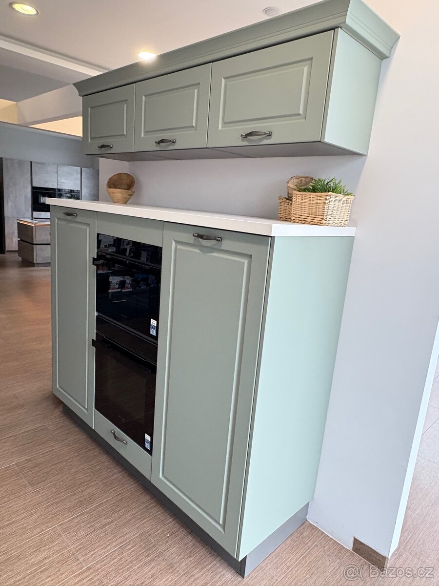 Nová Linka SONÁTA,něm.výroby, hedvábný lak-Šalvěj, 5 let zár - 5