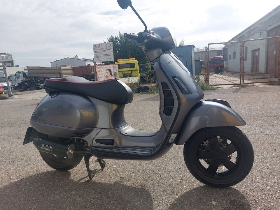 2009 PIAGGIO VESPA GTS 200 L - 5