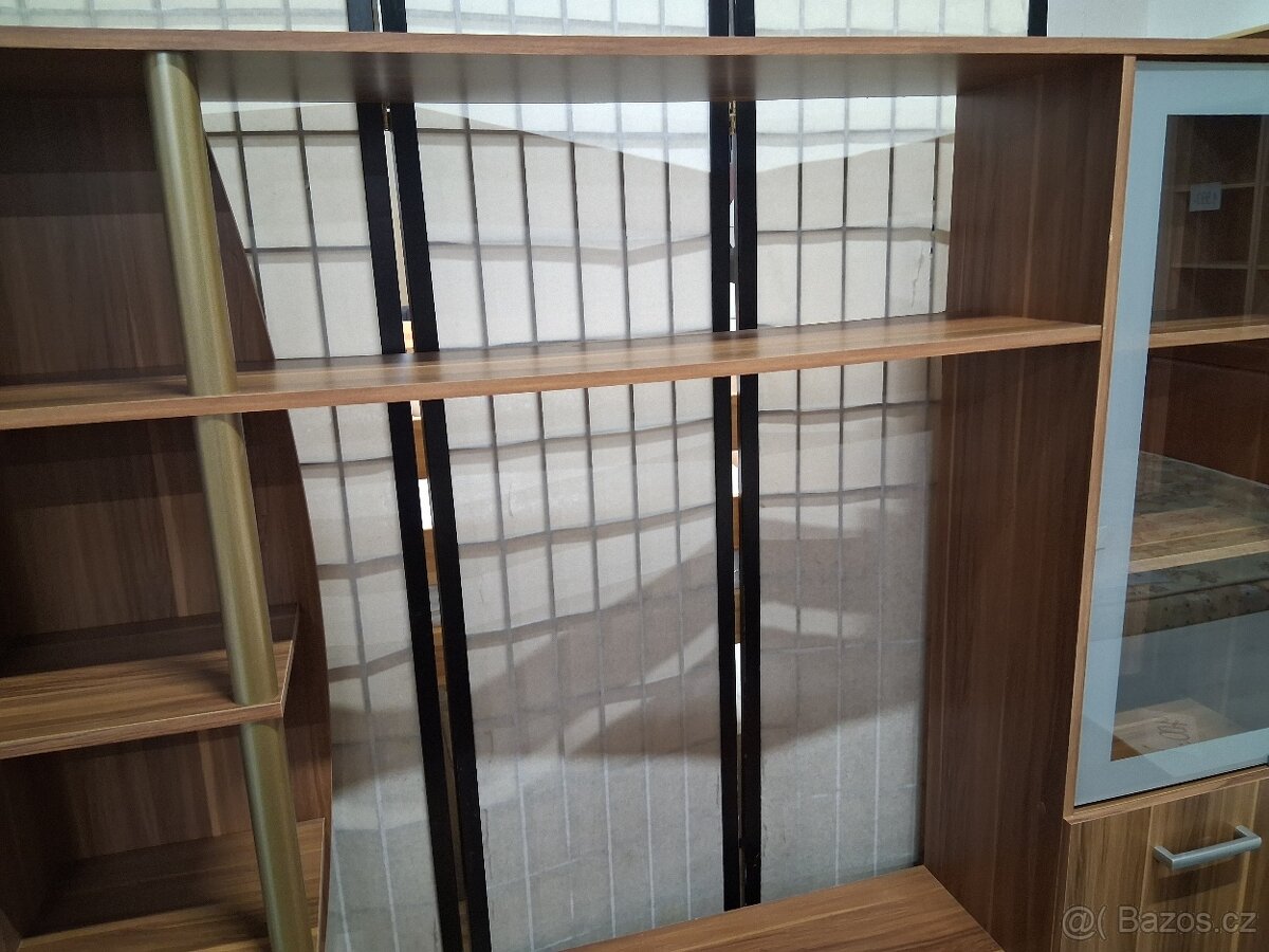 TV stěna ořech s bílou - 5