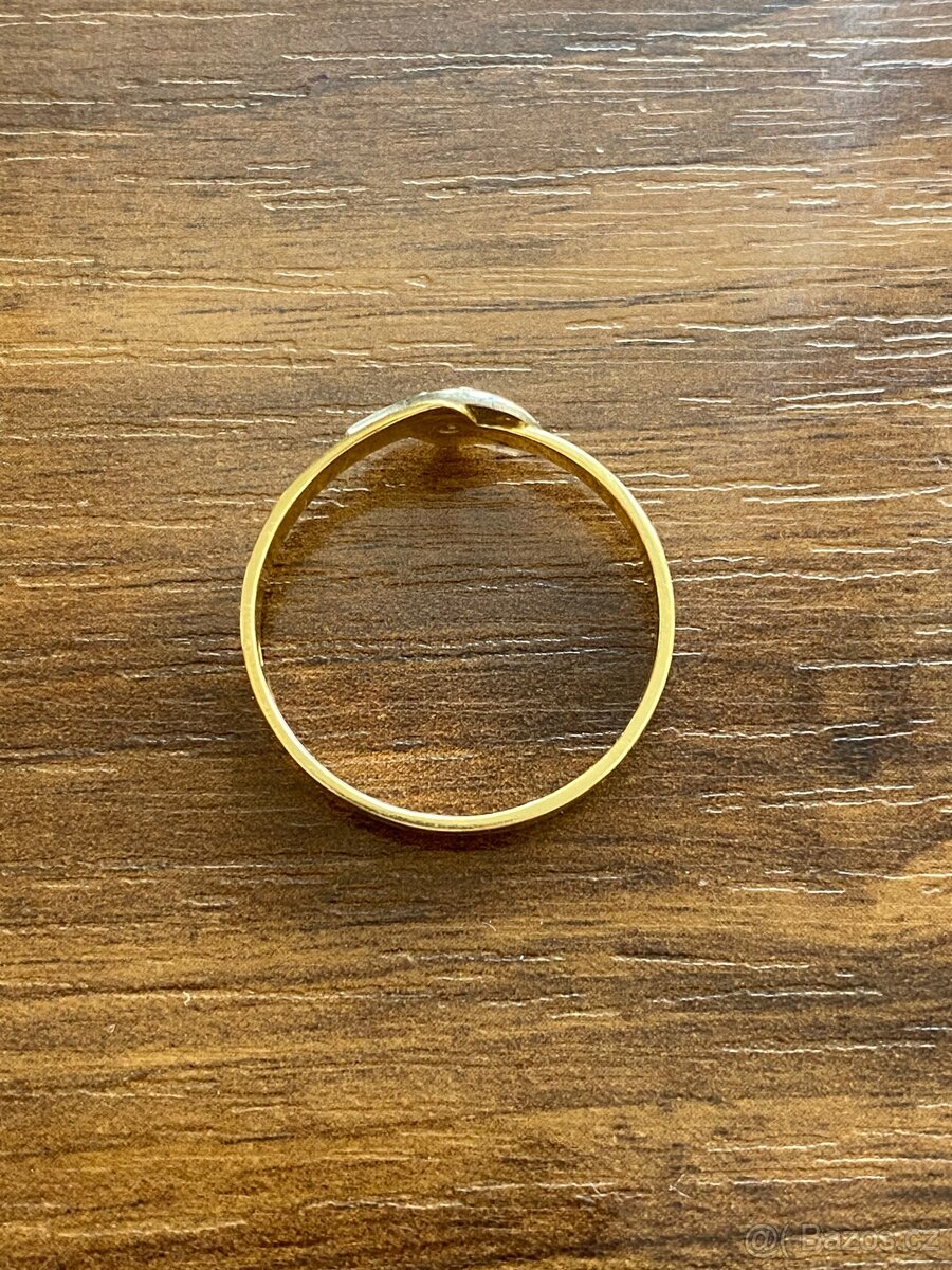 Zlatý dámský prsten - 5