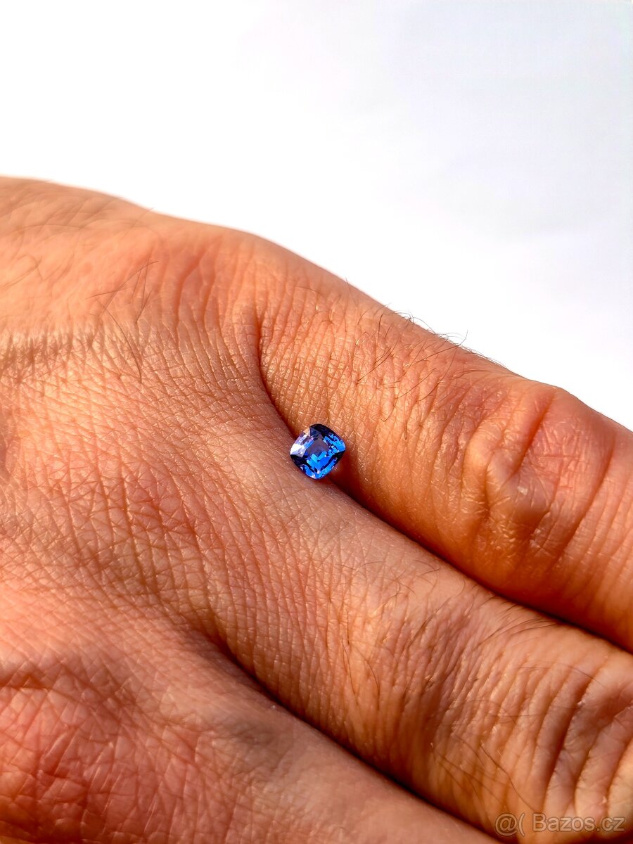 Safír -0,43 ct. - 5