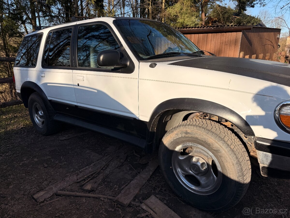 Ford Explorer 4.0 OHV 1995 - 5